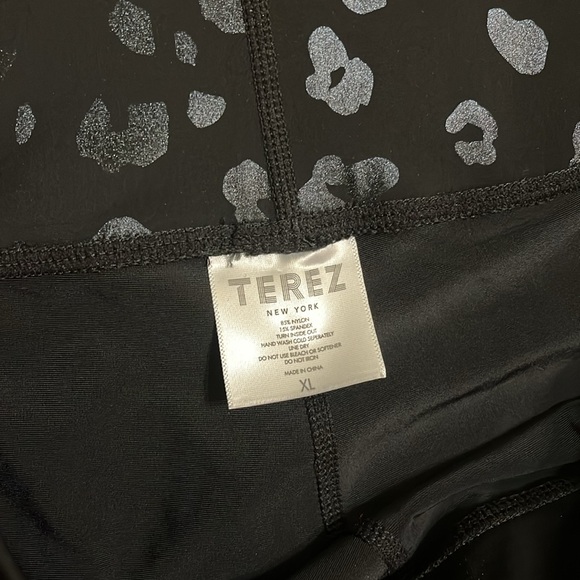 NEW Terez UpLift Leggings in Black Cheetah Foil Size XL - Picture 8 of 8